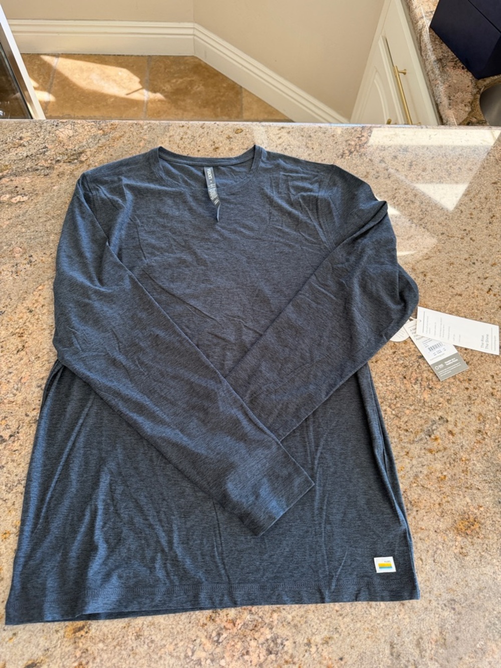Vuori Men's Long-Sleeve Crew in Charcoal Heather